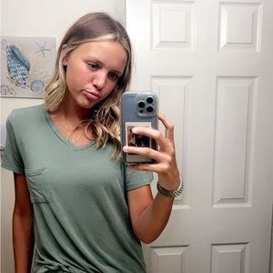 Meet your Posher, Bricie